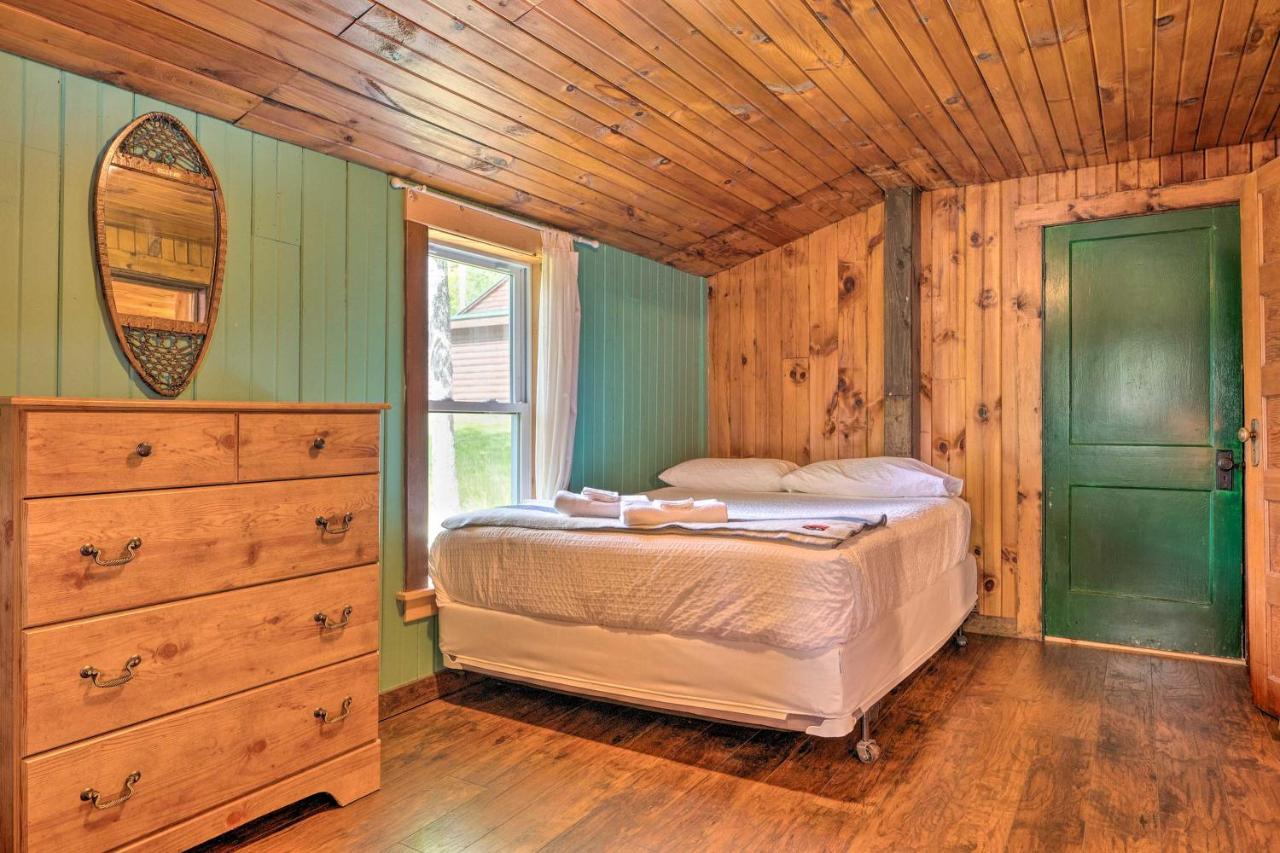 Rustic Cabin Retreat On Rangeley Lake! Exterior photo