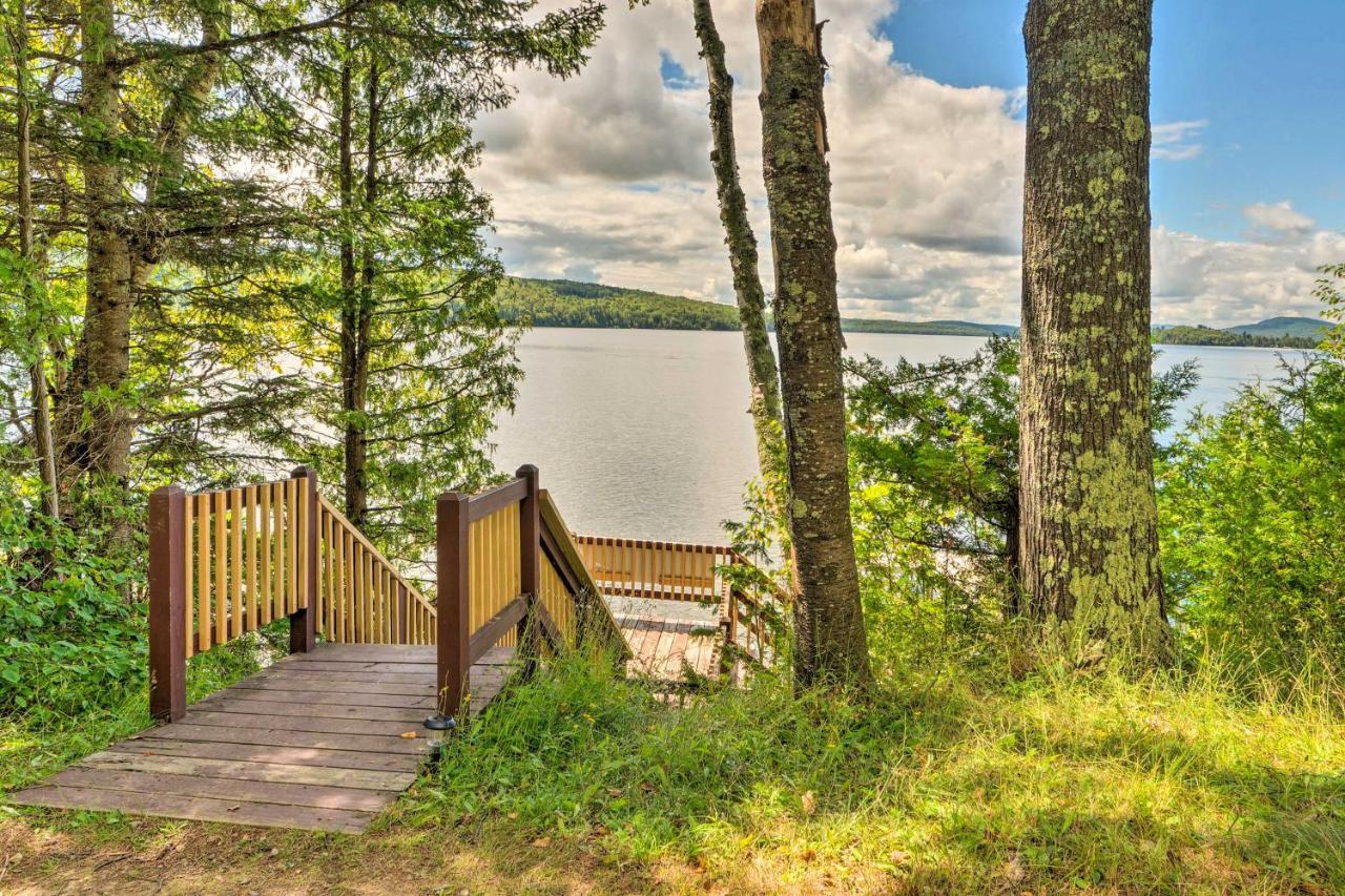 Rustic Cabin Retreat On Rangeley Lake! Exterior photo