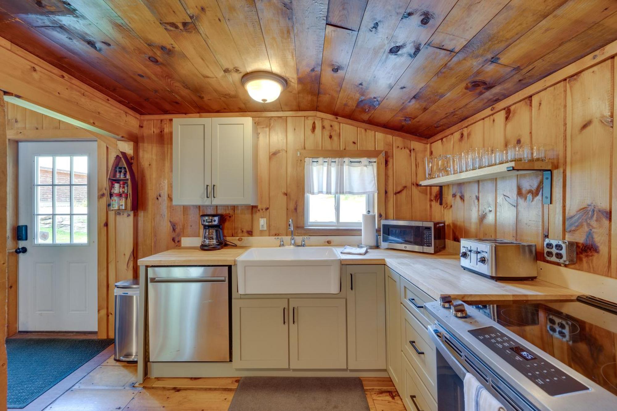 Rustic Cabin Retreat On Rangeley Lake! Exterior photo
