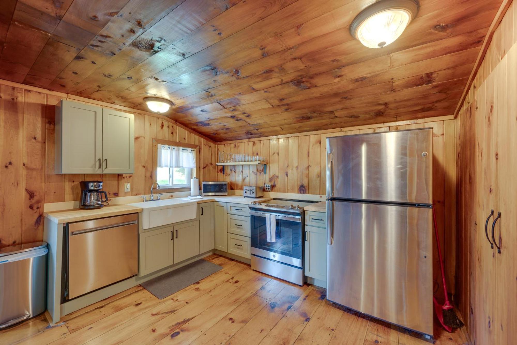 Rustic Cabin Retreat On Rangeley Lake! Exterior photo