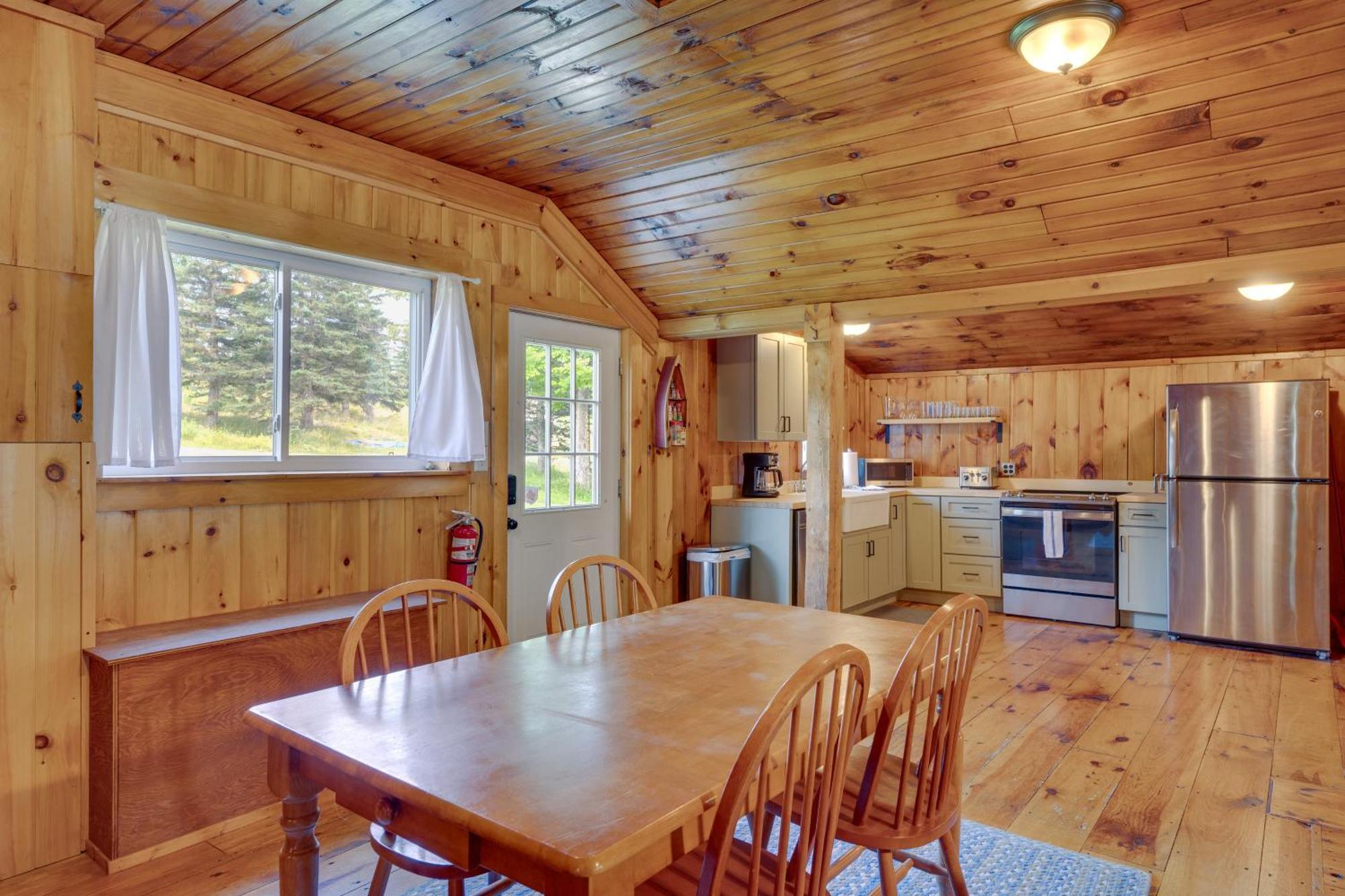 Rustic Cabin Retreat On Rangeley Lake! Exterior photo