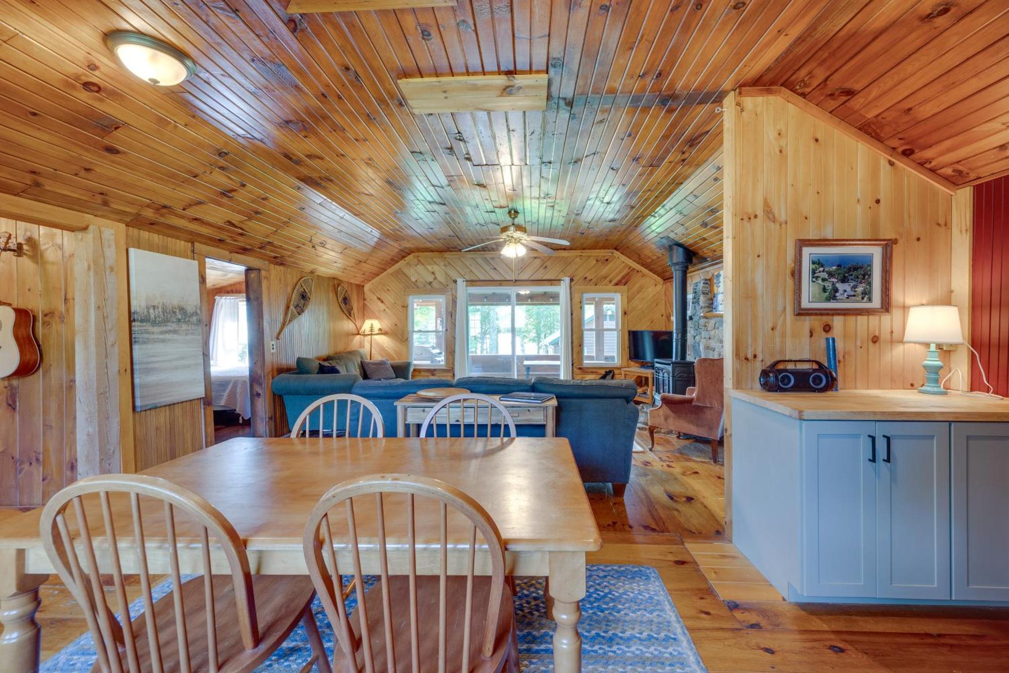 Rustic Cabin Retreat On Rangeley Lake! Exterior photo