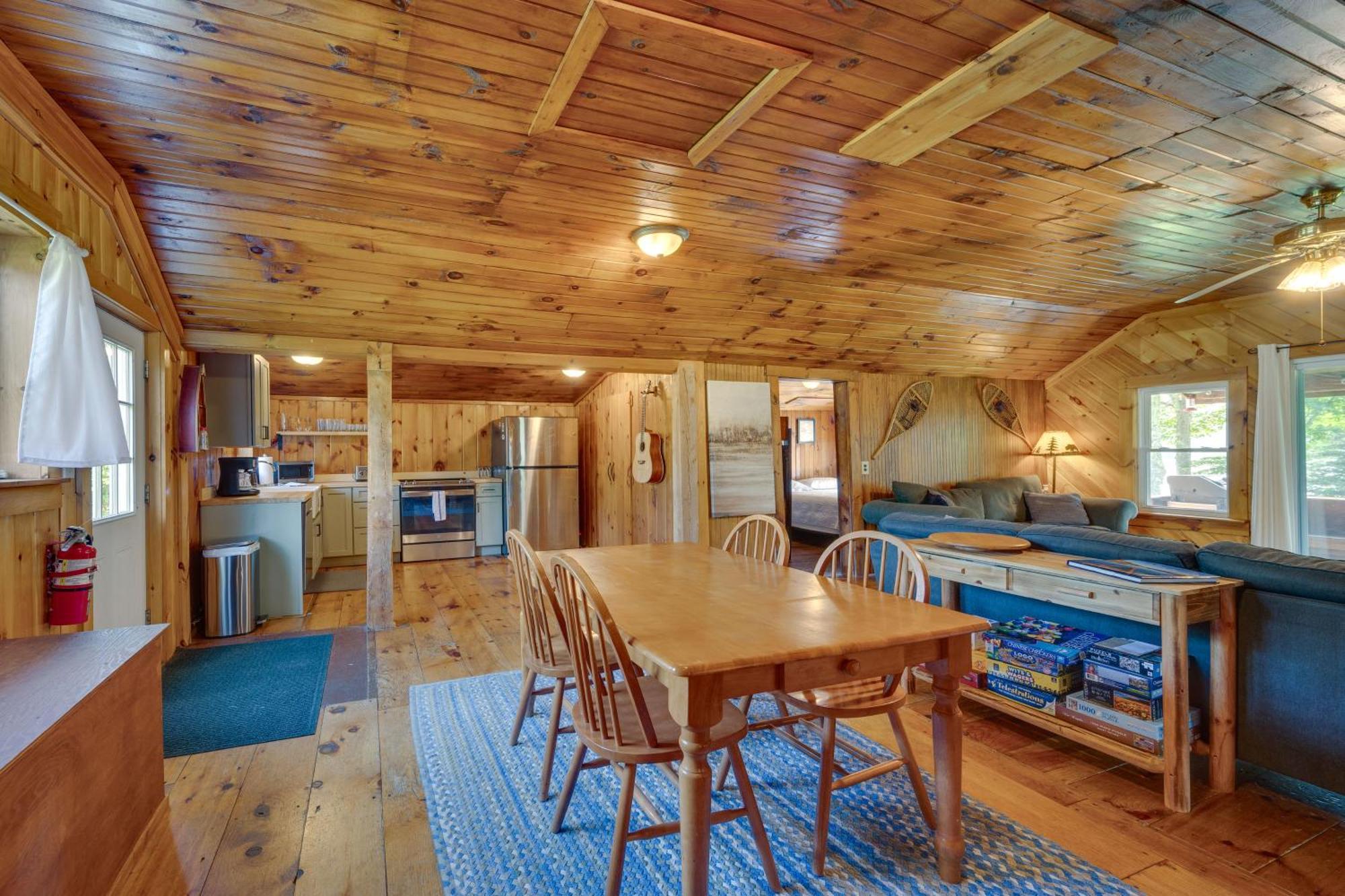 Rustic Cabin Retreat On Rangeley Lake! Exterior photo